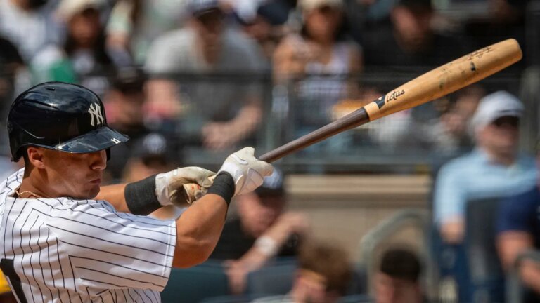 Torpedo bats craze gets thumbs up from MLB commissioner