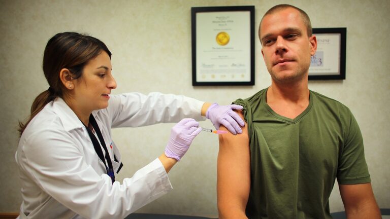 Flu vaccine shown to increase infections in healthcare workers, with limitations
