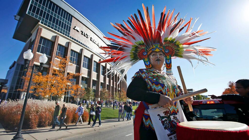 Trump calls out ‘ridiculous’ law to force Native American name change in NY school Trump calls out ‘ridiculous’ law to force Native American name change in NY school