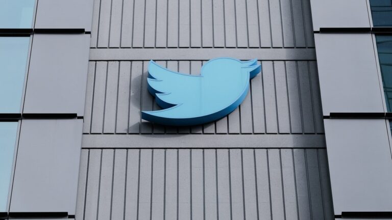 Twitter bird sign from former San Francisco HQ sells for nearly K at auction