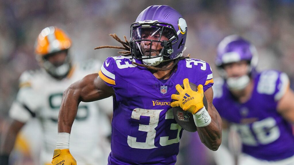 Vikings’ Aaron Jones says ‘age is just a number’ Vikings’ Aaron Jones says ‘age is just a number’