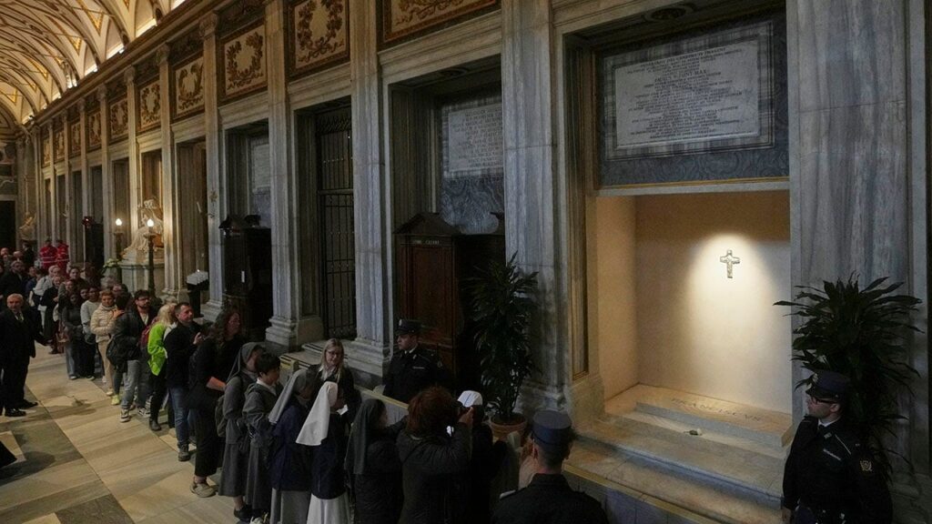 Pope Francis’ tomb opens to visitors, possible successor gives St. Peter’s homily Pope Francis’ tomb opens to visitors, possible successor gives St. Peter’s homily