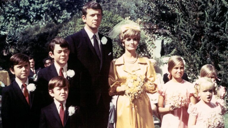 Why ‘Brady Bunch’ never revealed what happened to Carol’s first husband