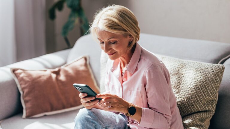 Dementia risk could decrease with technology use, study suggests