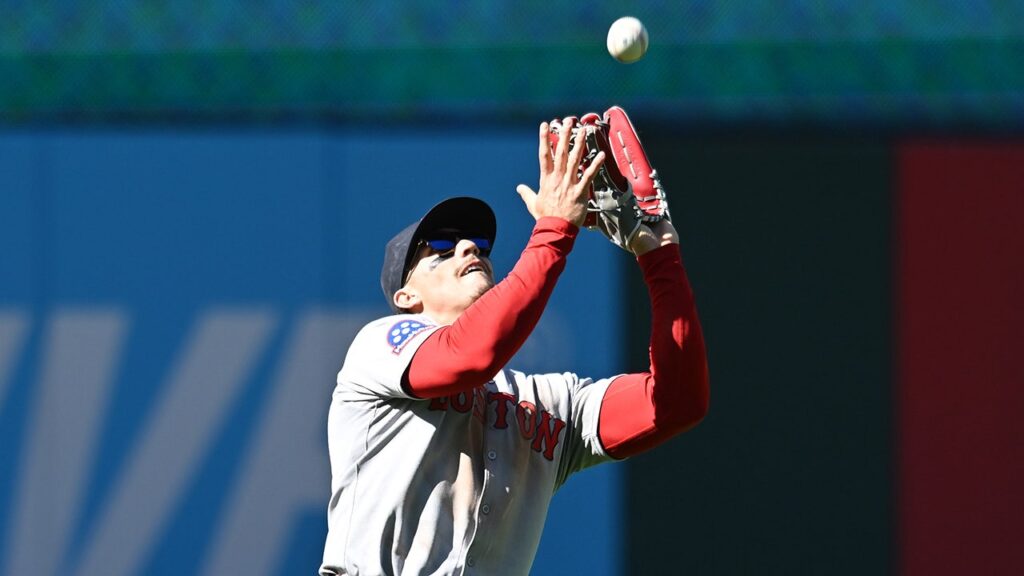 MLB news: Fan ejected over inappropriate remarks to Red Sox OF Jarren Duran