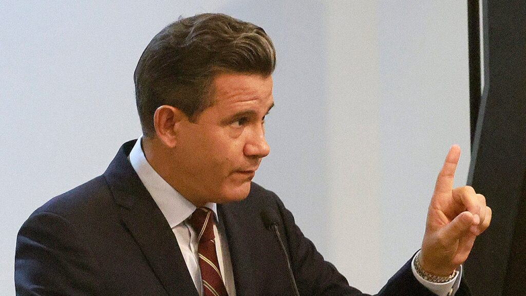 Florida Democrat ditches party, switching to no party affiliation Florida Democrat ditches party, switching to no party affiliation