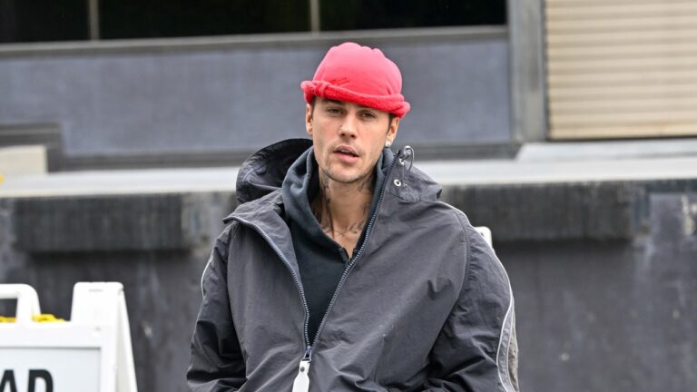 Pop star Justin Bieber says paparazzi attention ‘has to stop’ in Instagram plea