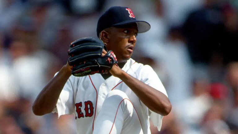 Dominican Republic roof collapse: MLB legend worries for missing family members