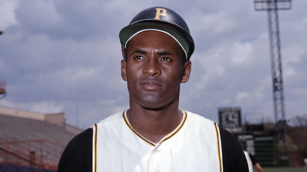 Roberto Clemente’s family unhappy with Pirates as tribute removed Roberto Clemente’s family unhappy with Pirates as tribute removed