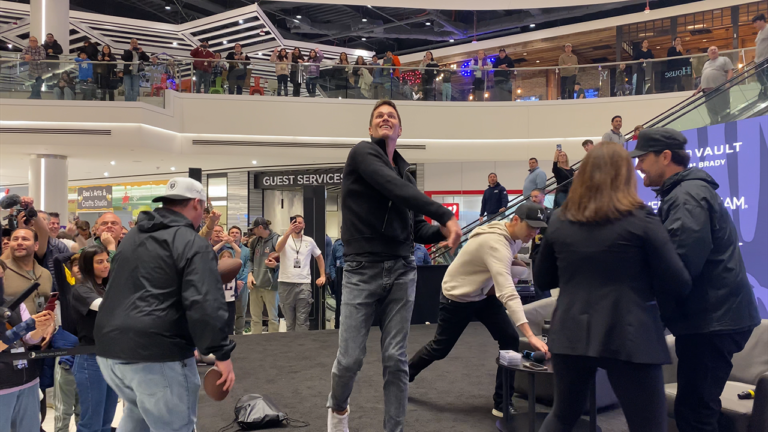 Tom Brady shows no signs of rust as he slings footballs into crowd