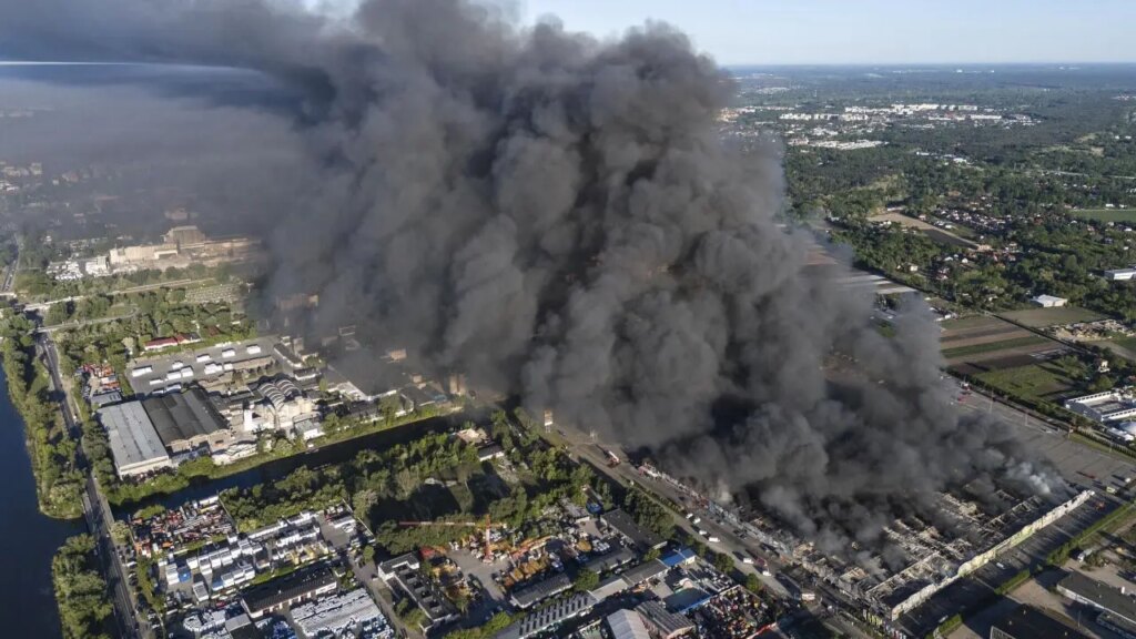 Poland shutters Russian consulate, accuses Moscow of 2024 Warsaw arson