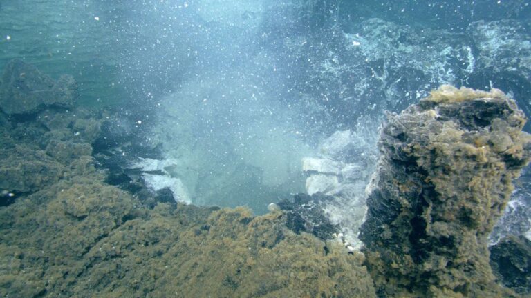 Pacific Ocean volcano 300 miles from Oregon may erupt for first time since 2015