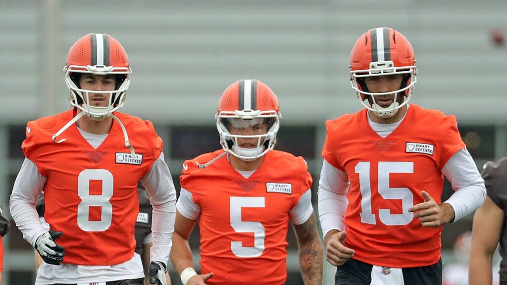 40-year-old Browns QB Flacco sparks debate with candid mentorship comments