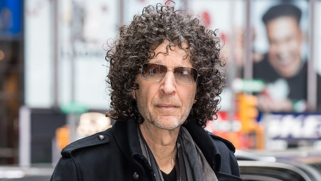 NBA news: Howard Stern will not go to Knicks game unless he has front row seats