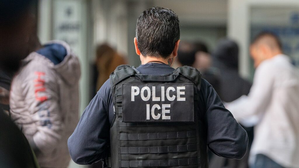Texas bill requiring sheriffs to collaborate with ICE receives initial approval
