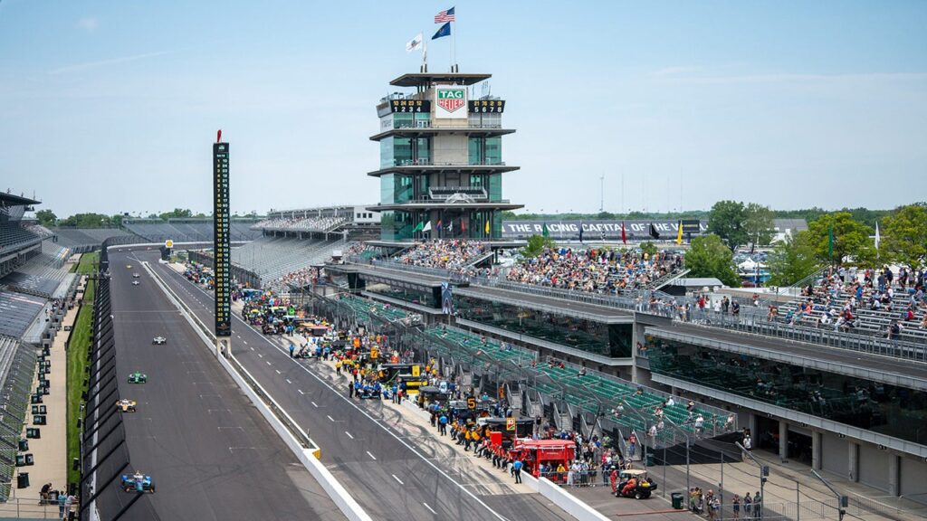 Apache helicopters to fly over Indy 500 pace lap in Army birthday tribute Apache helicopters to fly over Indy 500 pace lap in Army birthday tribute