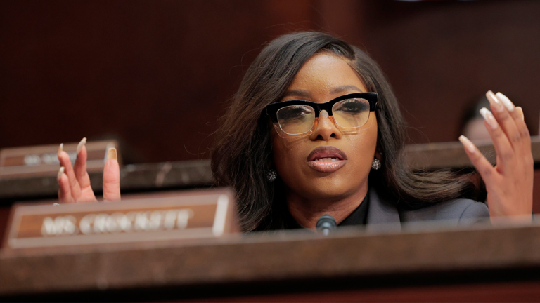 Democrat Rep. Jasmine Crockett accused of ‘abusing her power’ at Atlanta airport