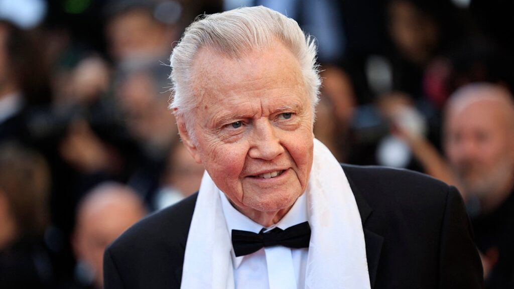Jon Voight says Hollywood really needs help as he works with Trump