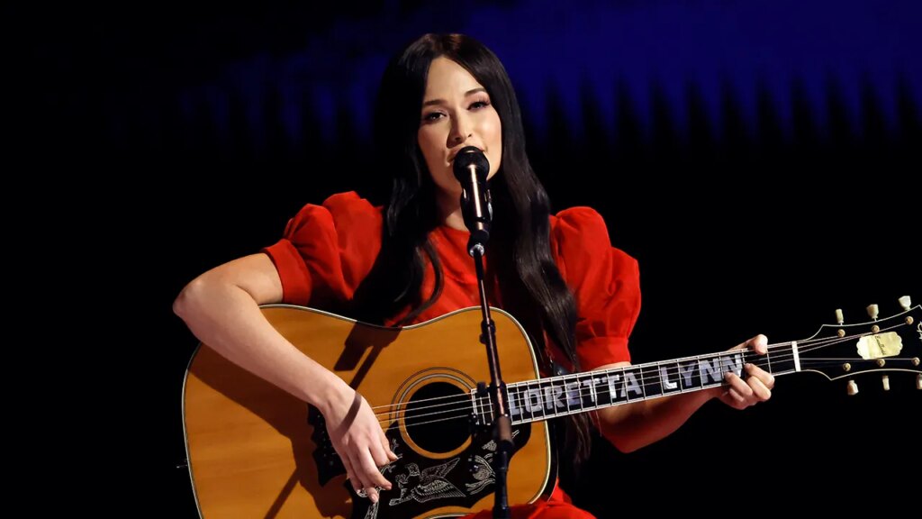 Country star Kasey Musgraves says traditional country music isn’t ‘easy’