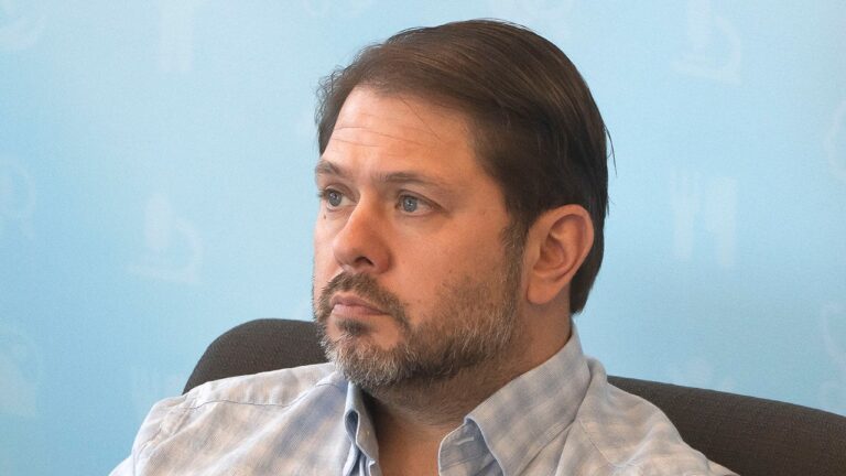 Gallego floats alternative to U.S. ,000 illegal alien self-deportation offer