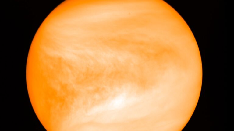 Soviet spacecraft hits Earth after failed Venus launch