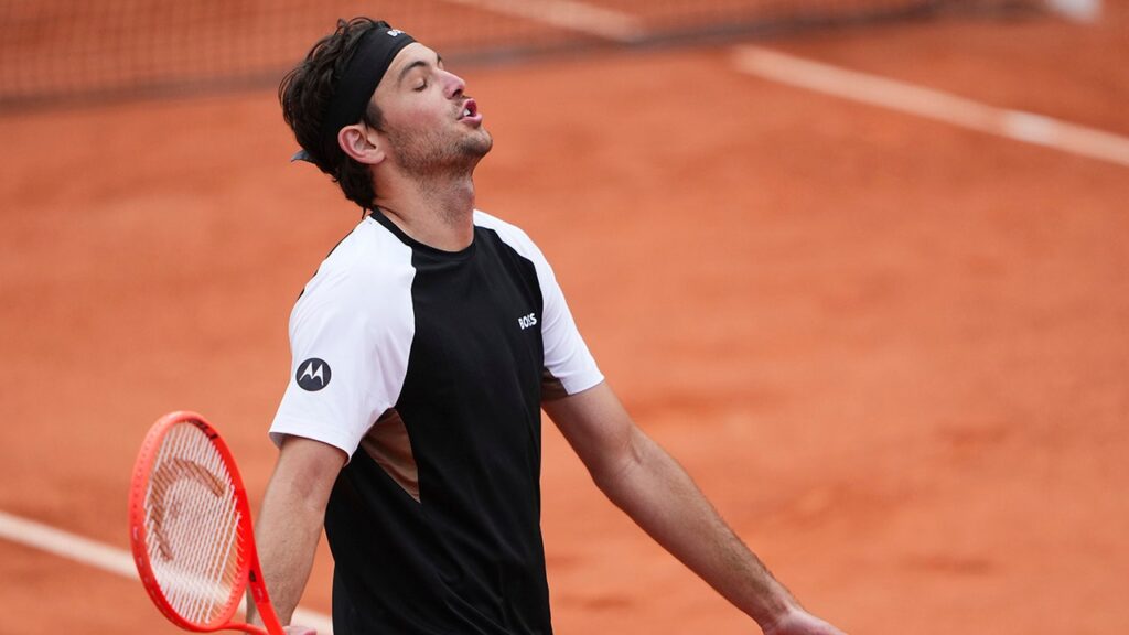Taylor Fritz exits French Open early after shocking first-round upset