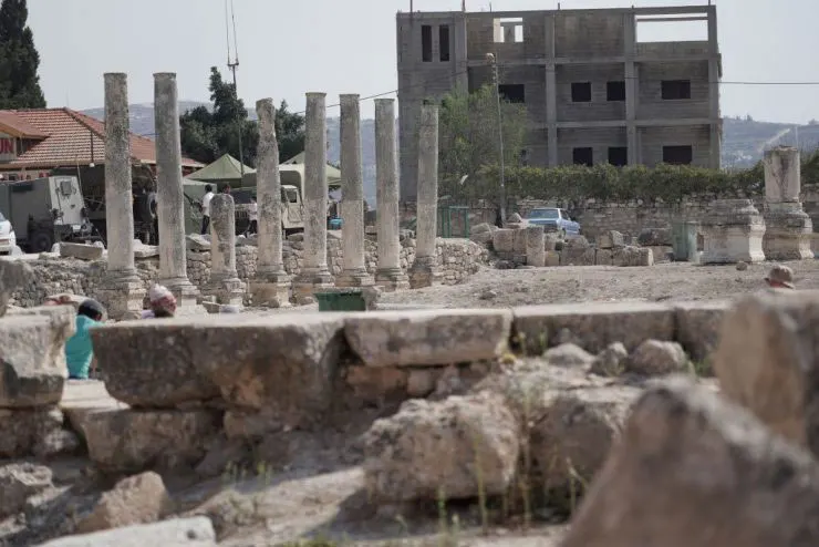 Biblical history in Holy Land under threat as archaeologists face blacklisting Biblical history in Holy Land under threat as archaeologists face blacklisting