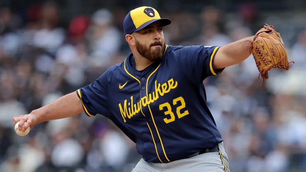 Brewers honor Civale’s trade request by sending him to struggling White Sox