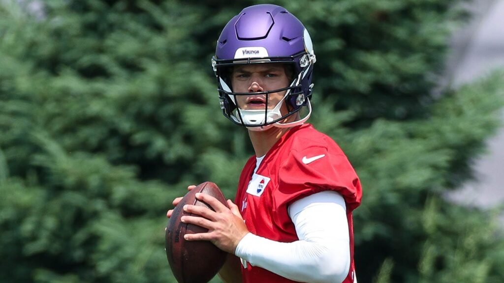 Vikings’ TJ Hockenson praises rookie QB JJ McCarthy’s ‘insane arm talent’