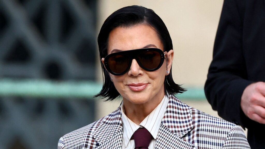 Kris Jenner’s possible deep-plane facelift procedure explained by surgeons Kris Jenner’s possible deep-plane facelift procedure explained by surgeons