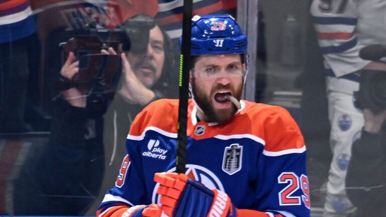Draisaitl scores overtime winner as Oilers beat Panthers in Stanley Cup Game 1