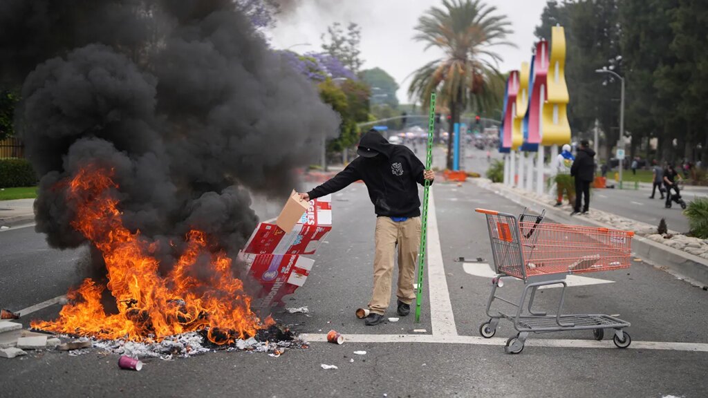 US Marines to deploy to Los Angeles to help quell anti-immigration riots