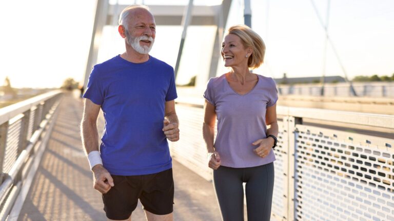 Chronic back pain risk reduced with daily walking, study finds