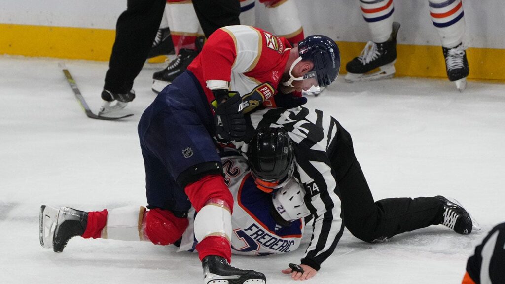 Florida Panthers win 6-1 as major brawl erupts in Stanley Cup Final Game 3
