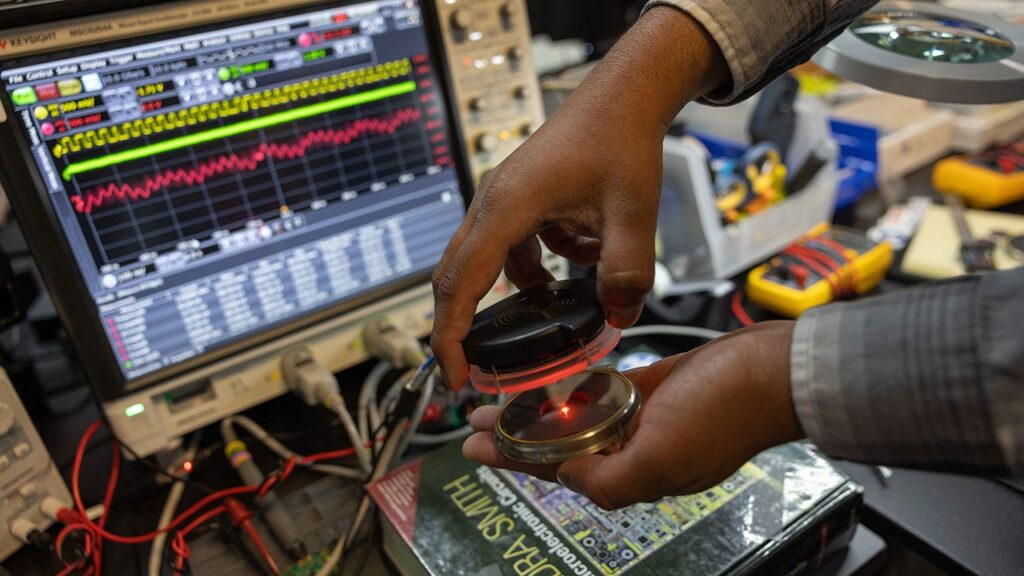 Connexus brain implant surgery successful as Paradromics competes with Neuralink