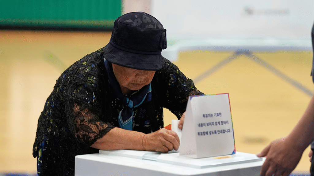 South Koreans cast votes for new president to succeed Yoon after his ouster over martial law declaration South Koreans cast votes for new president to succeed Yoon after his ouster over martial law declaration