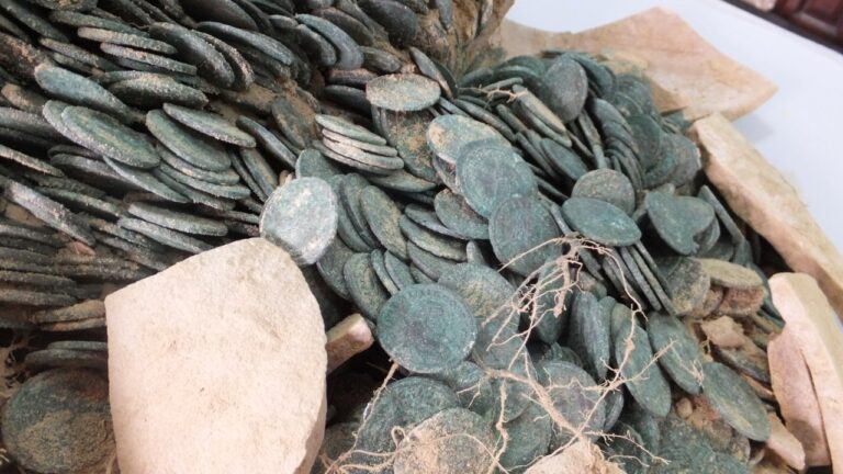 Ancient Roman coin exhibit is open in Spain showcasing Tomares treasure