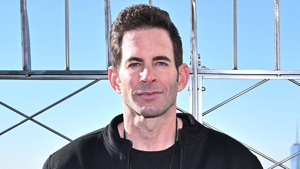 ‘Flip or Flop’ star gets battery citation after knocking man out in Vegas ‘Flip or Flop’ star gets battery citation after knocking man out in Vegas