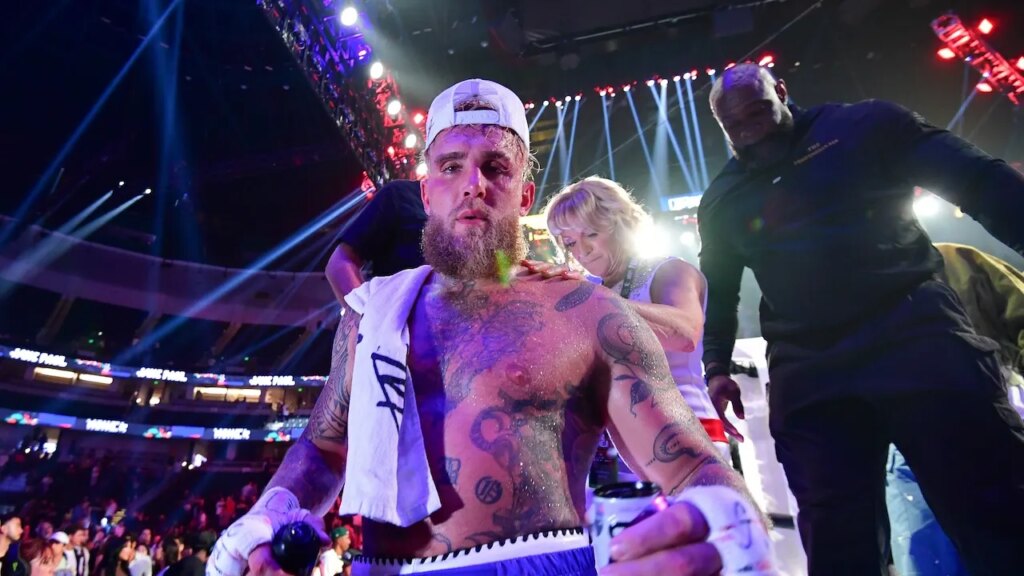 Jake Paul tells booing crowd to ‘shut the f–k up’ after beating Chávez Jr. Jake Paul tells booing crowd to ‘shut the f–k up’ after beating Chávez Jr.