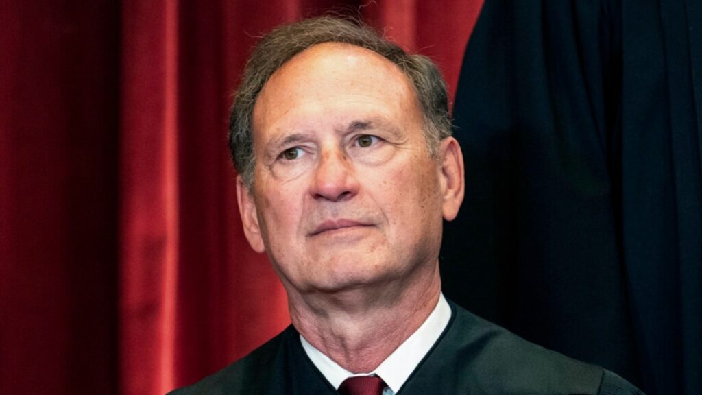 Justice Alito’s concerns over class actions hang over Trump legal battles