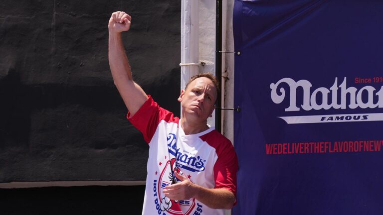 Joey Chestnut dominates in Hot Dog Eating Contest return
