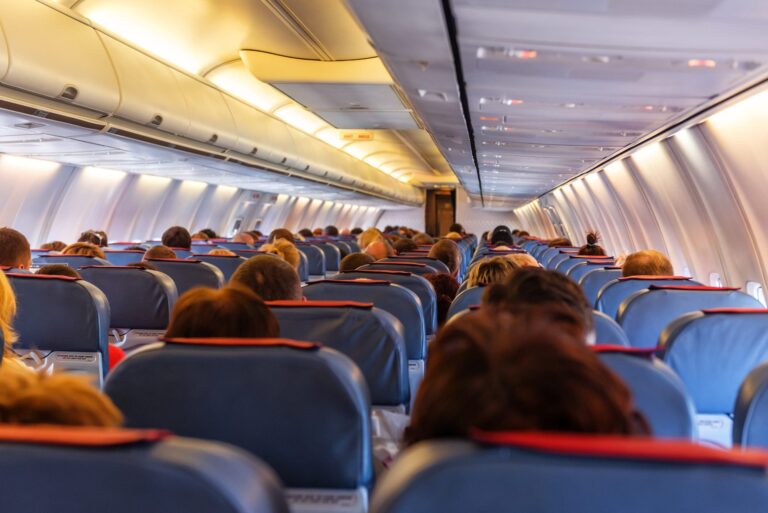 Family executes sneaky airline seat hack that goes viral on Reddit as travelers weigh in