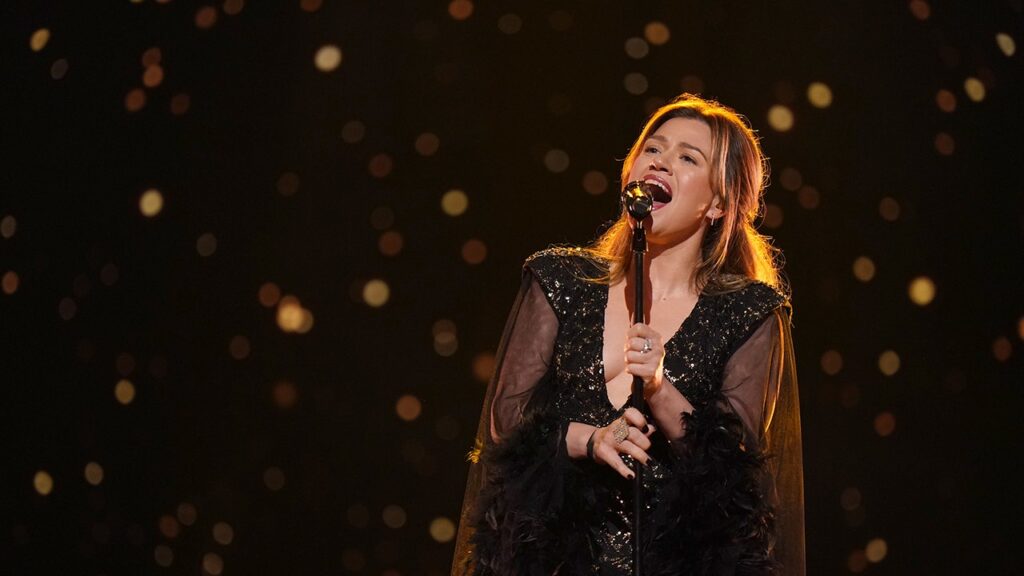 Kelly Clarkson delays Las Vegas residency debut to ‘protect’ her voice