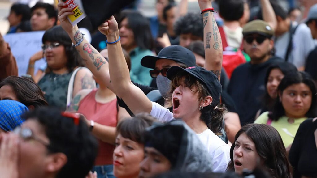 Locals tell Americans to ‘respect my culture’ during Mexico City protests