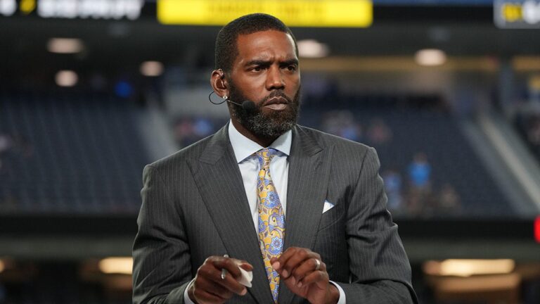 NFL legend Randy Moss returning to airwaves after cancer diagnosis, ESPN says