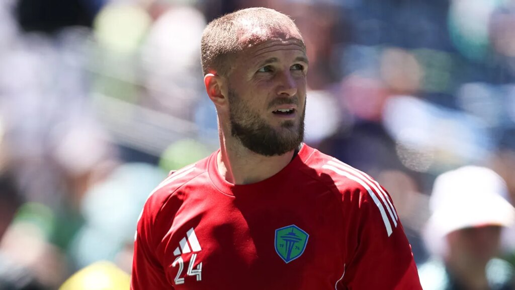 MLS news: Sounders’ Stefan Frei provides health update after scary collision