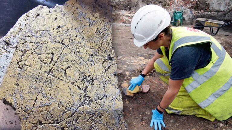 London researchers reconstruct rare Roman fresco hidden for 1,800 years