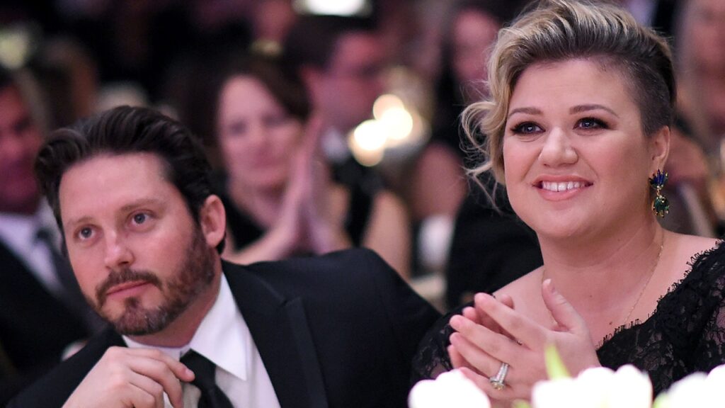 Kelly Clarkson’s ex Brandon Blackstock was dating her former assistant: obit