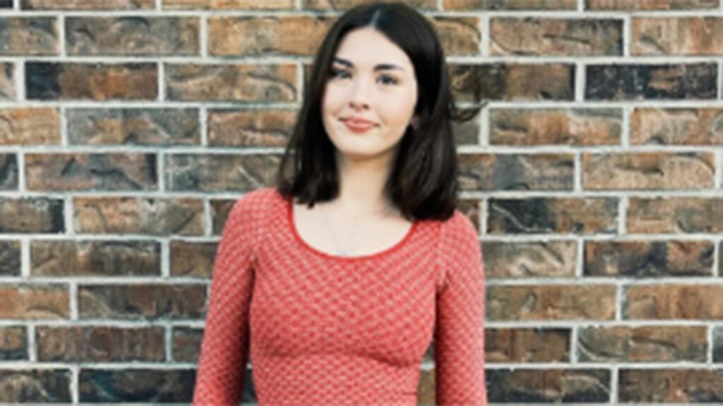 Priscilla Robertson, expecting a baby girl, shares first pregnancy photos