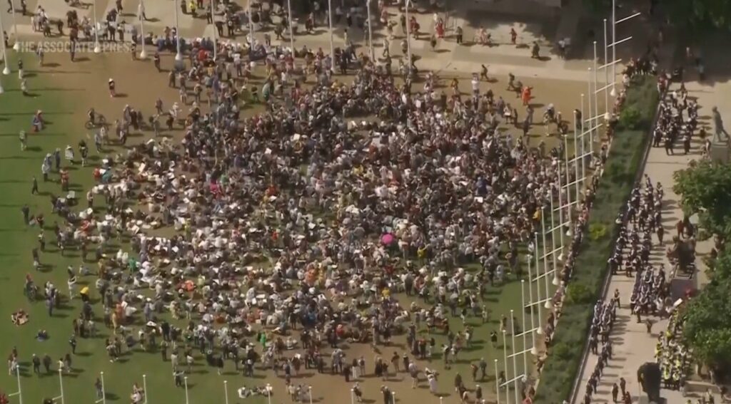 365+ anti-Israel protesters arrested in London defying Palestine ban